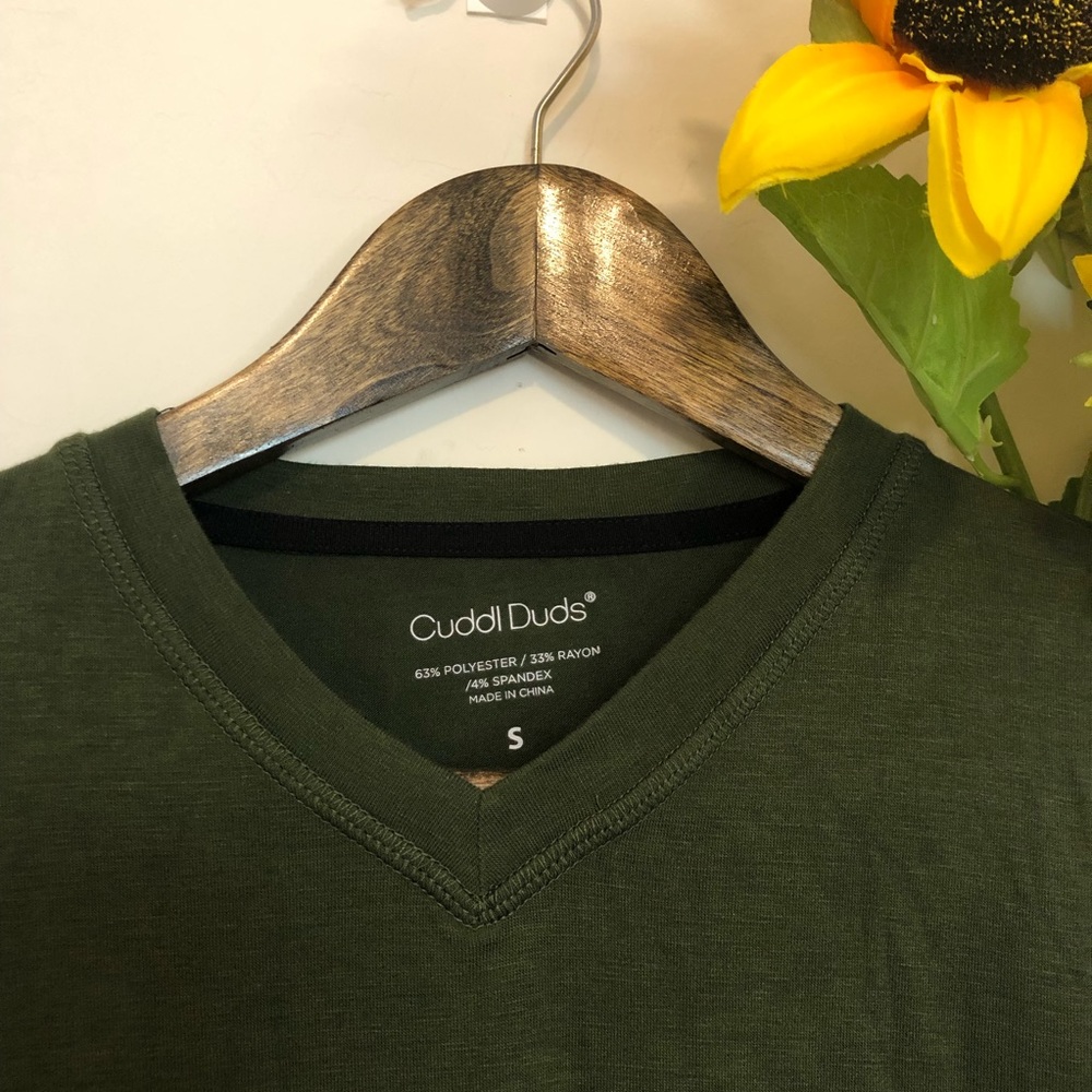 🌻Cuddle Duds Top🌻 - Picture 3 of 4